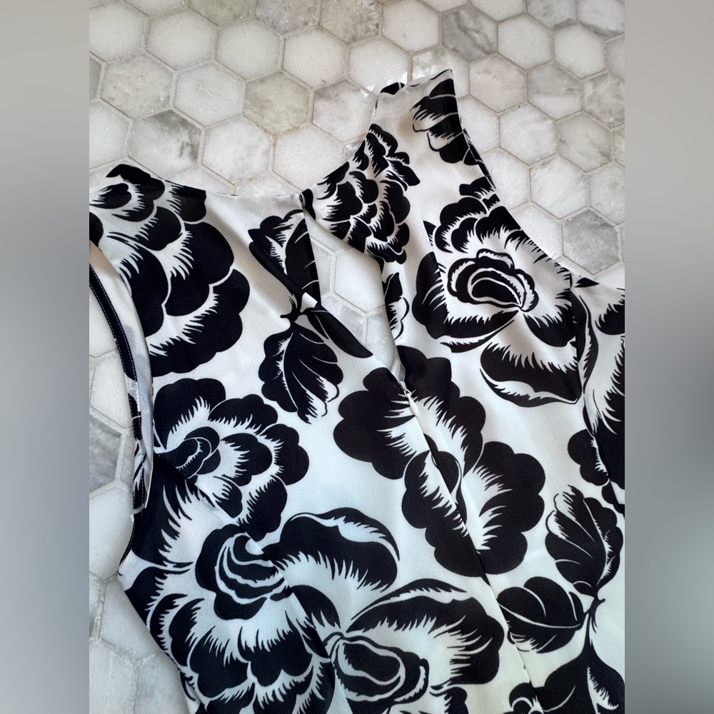 Ann Taylor Navy & White Floral Fit and Flare Dress Fully Lined Sleeveless - Picture 9 of 14